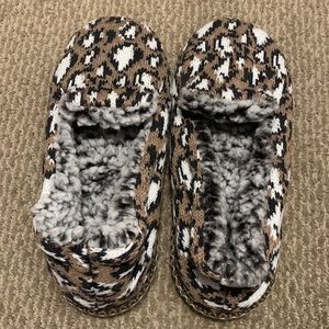 Muk Luks slippers